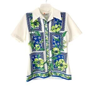 Vintage 70s Smartique Off White Blue Flowers Button Down Shirt size 36 medium